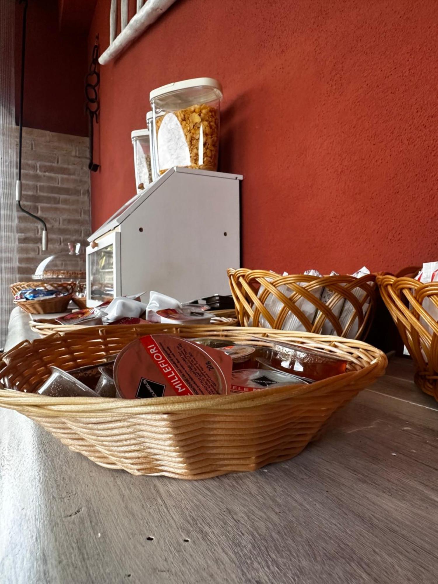 B&B A Casa Di Giulia Guidonia Extérieur photo